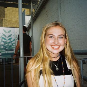 Babysitter Rockingham: Ella