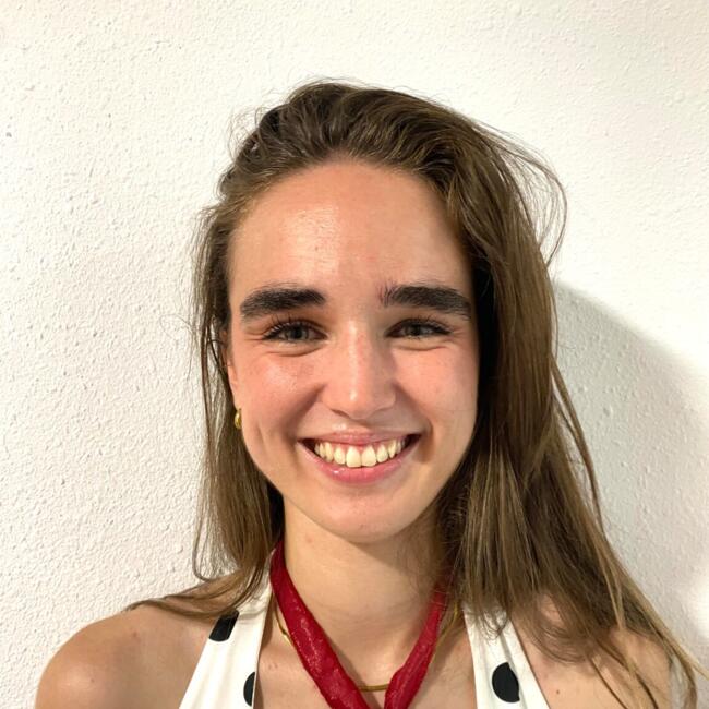 Babysitter em Logroño: Elena