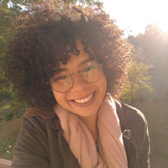 Niñera en Maia: Larissa