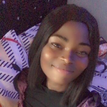 Babysitter in Lagos: Esther