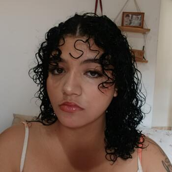 Babysitter in São Carlos: Nicole