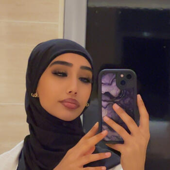 Babysitter Leeds: Mariya