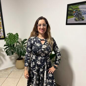 Babá em Atibaia: Viviane