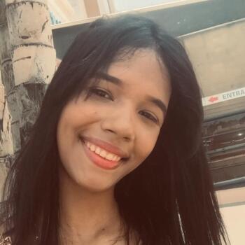 Babysitter in Curitiba: Maria