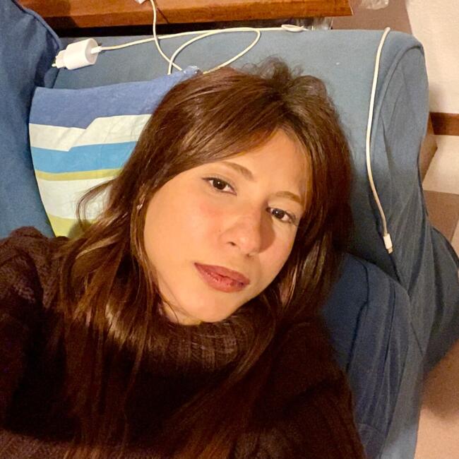 Babysitter in Vienna: Shey Sofia