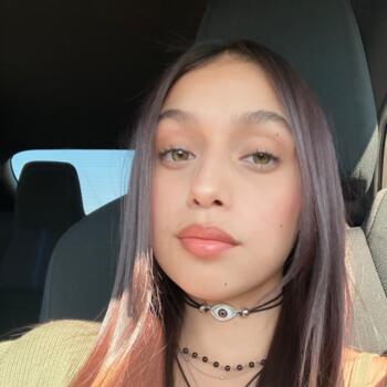 Babysitter in Pearland: Malayna