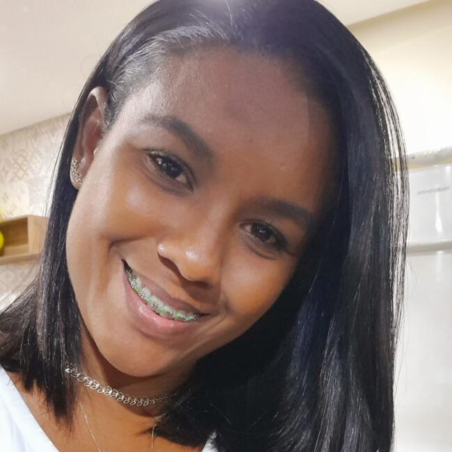 Babysitter in Camaçari: Genilda