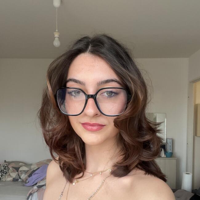 Babysitter in Chartres: Lucie