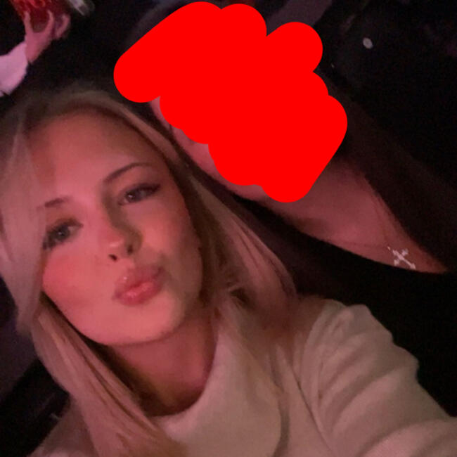 Babysitter in Örebro: Belle