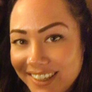 Babysitter in Chesterfield: Kate