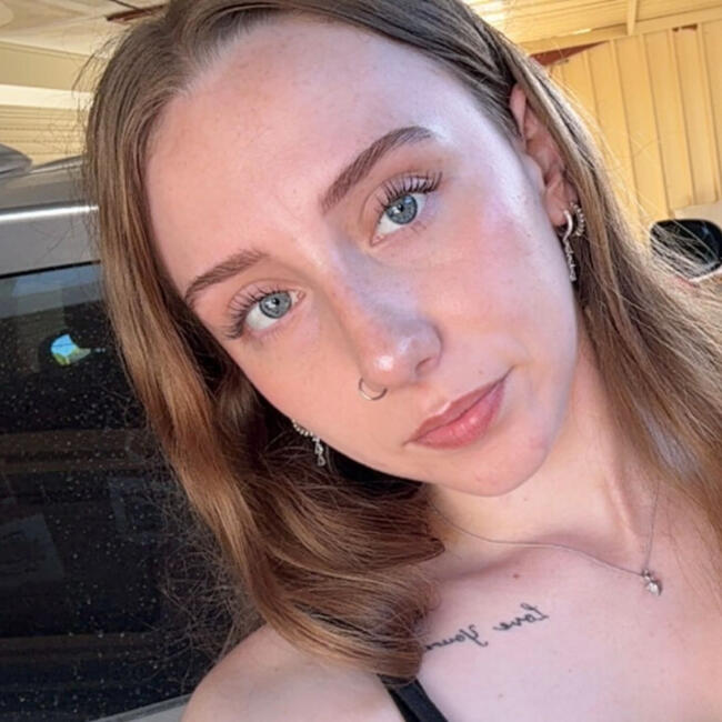 Babysitter in Perth: Chloe