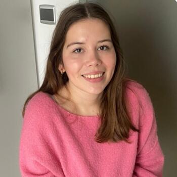 Babysitter Affligem: Julie