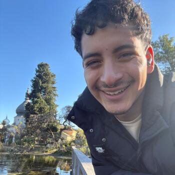 Babysitter in Santiago: BRAD MIMBELA MENA