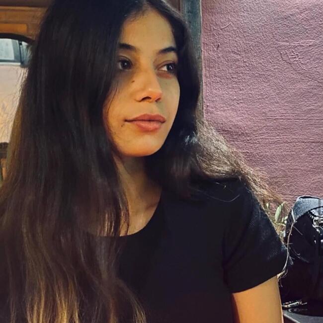 Babysitter a Ferrara: Nour