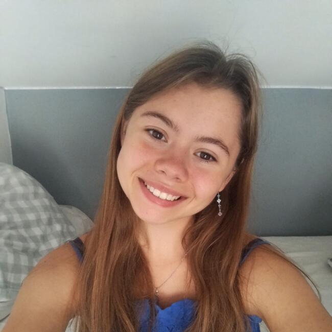 Babysitter in Lyon: Mélodie