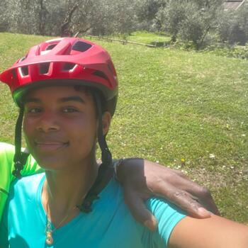 Babysitter in Marly-le-Roi: Claire