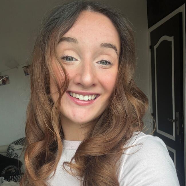 Babysitter in Woluwe-Saint-Pierre/Sint-Pieters-Woluwe: Adele
