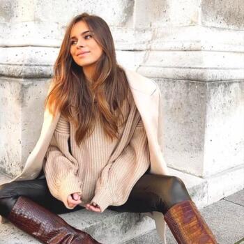 Babysitter in Cuenca: Angela