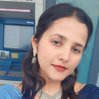 Babysitter Messina: Aashika