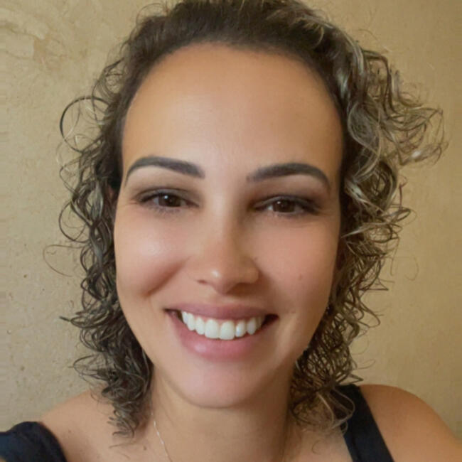 Babysitter in Fradelos: Sara