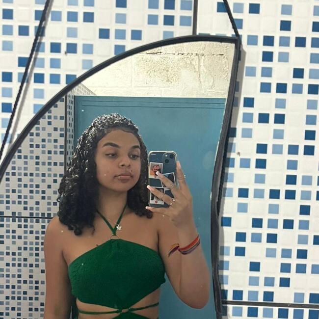 Babysitter in Santa Luzia: Erlane