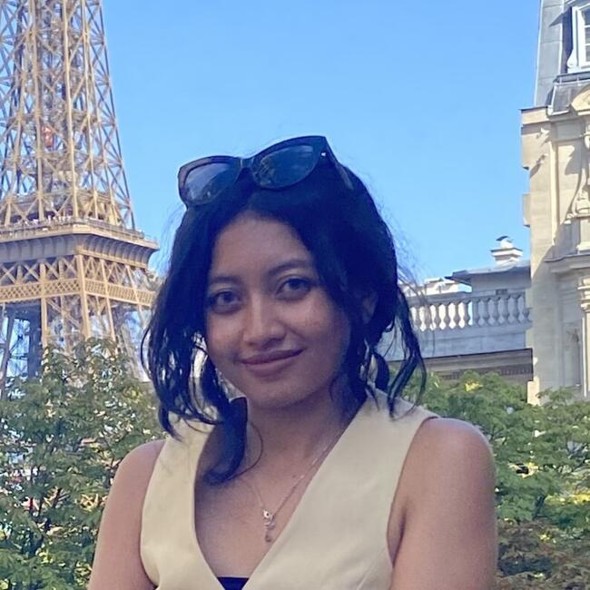 Babysitter in Bouc-Bel-Air: Kireina