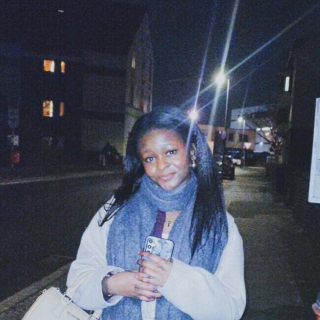 Babysitter in Bochum: Pearl Janet