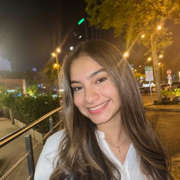 Niñera en San Lorenzo: Sofia