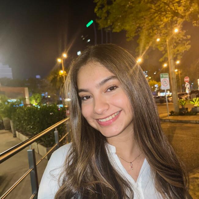 Niñera en San Lorenzo: Sofia