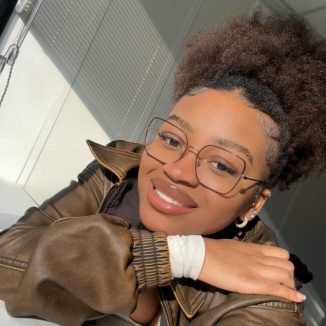 Babysitter in Edinburgh: Stéla