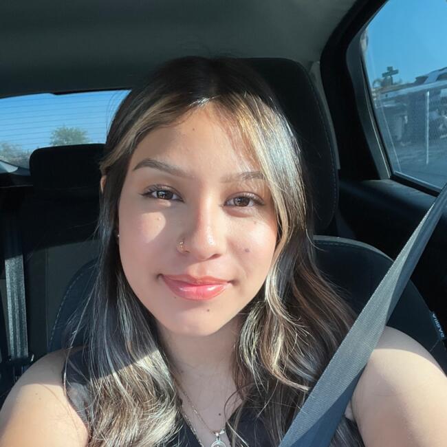 Babysitter in Los Angeles: Angela