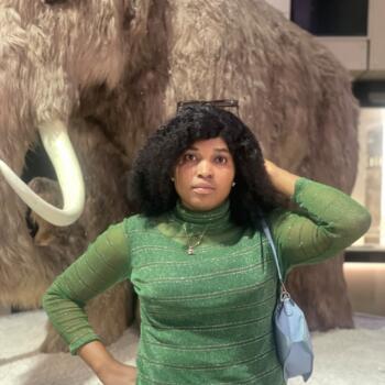 Nanny in Cairo: Mary