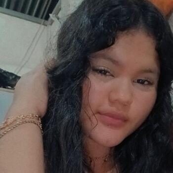 Niñera en San José: Nicol