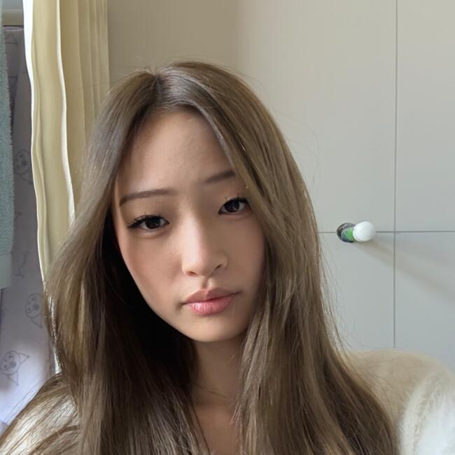 Babysitter in Melbourne: Hellen