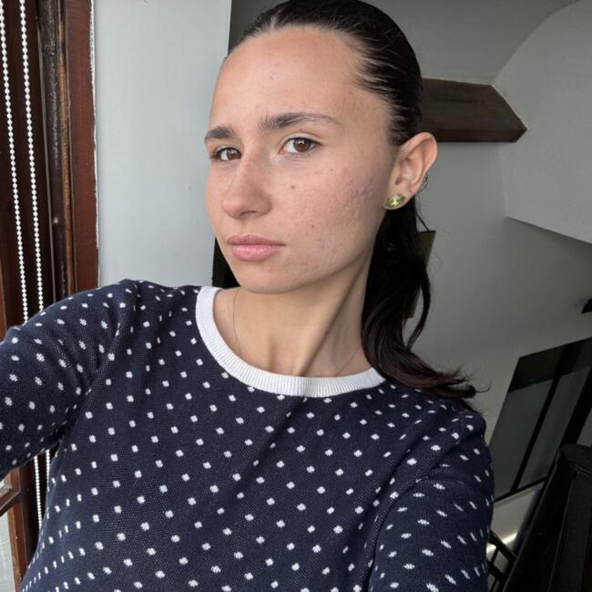 Babysitter in Marly-le-Roi: Charlotte