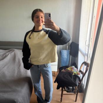 Babysitter in Grande-Synthe: Hajar