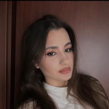 Babysitter Oradea: Laura