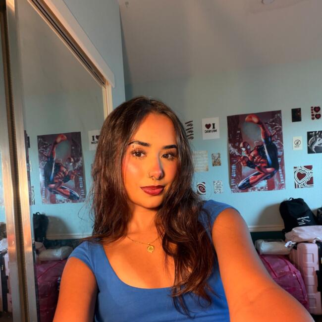 Babysitter in Long Beach: Aeesha