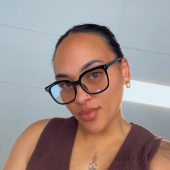 Babysitting job in Gold Coast: babysitting job Shahana