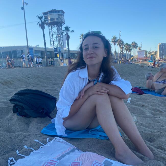 Babysitter in La Garde: Naomi