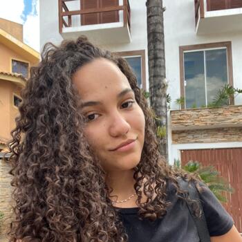 Babysitter in Maringá: Amanda