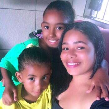 Babysitter Concórdia: Jilvanezia lima de jesus