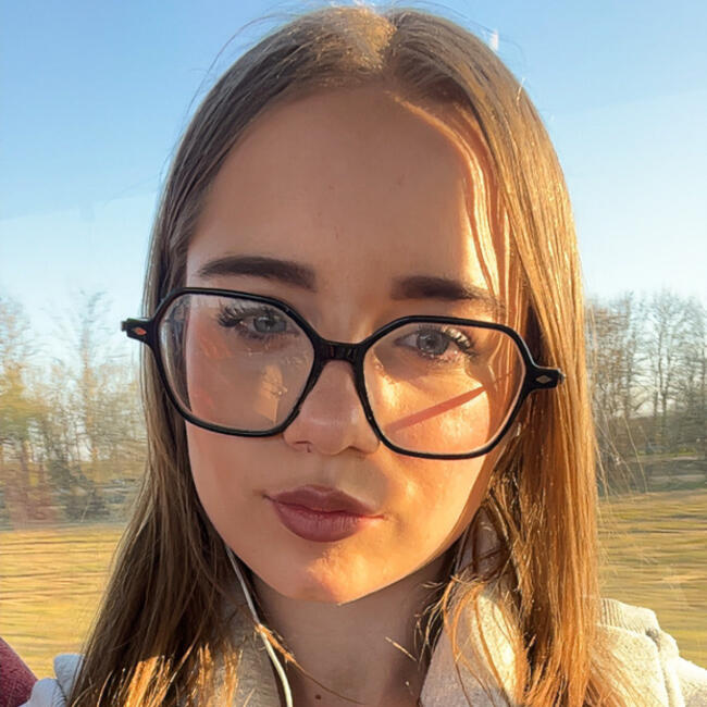 Babysitter in Engis: Prescilia