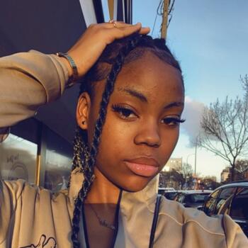 Babysitter in Roeselare: Minouche