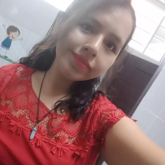 Babysitter in Santa Cruz: Ashly