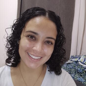 Babysitter in San Isidro de El General: Ashley