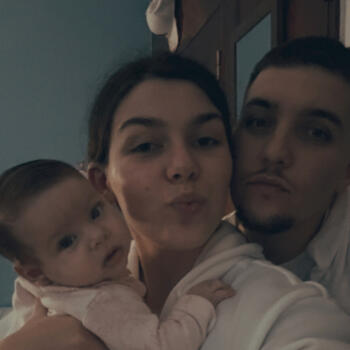 Trabalho de babysitting em Peniche: Trabalho de babysitting Yara