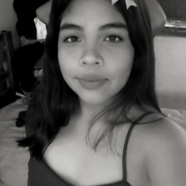 Babysitter in Santa Cruz: Valeria