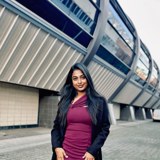 Babysitter in Gateshead: Vyashni