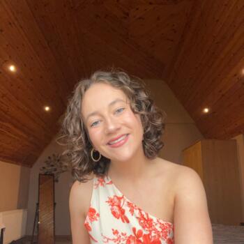 Babysitter in Christchurch: Caolainn